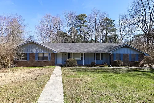 1210 Maple St SE Photo 1