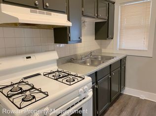1119 E 28th St APT 3, Kansas City, MO 64109