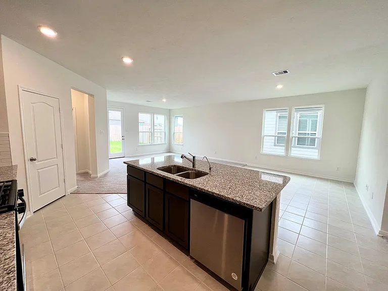 2834 Palamas Ln — Photo 13