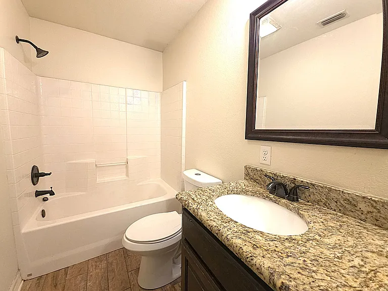 1424 Dogwood St — Photo 6