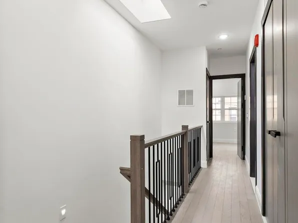 133 Clifton Place image 12 of 20