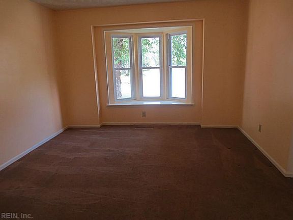 3rd image of 2517 Harris Creek Ct