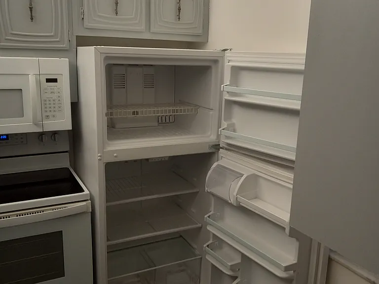 2841 Somerset Dr #207 — Photo 3