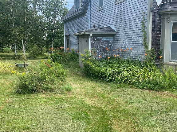 2nd image of 74 Larsen Dr