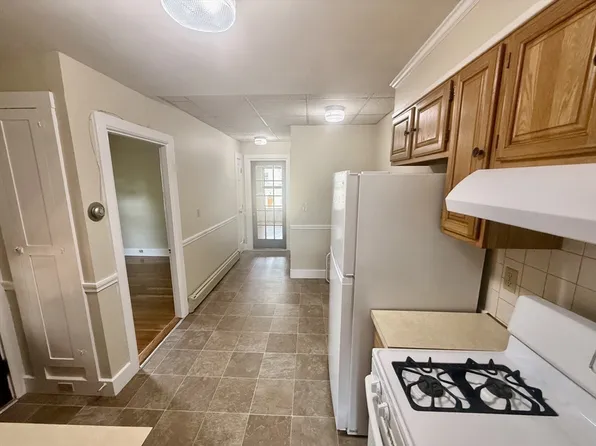70 Tremont St #2R, Braintree, MA 02184