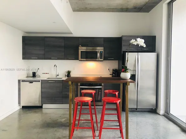 151 SE 1st St APT 1808, Miami, FL 33131