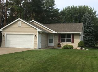 832 Haase St, Neenah, WI 54956