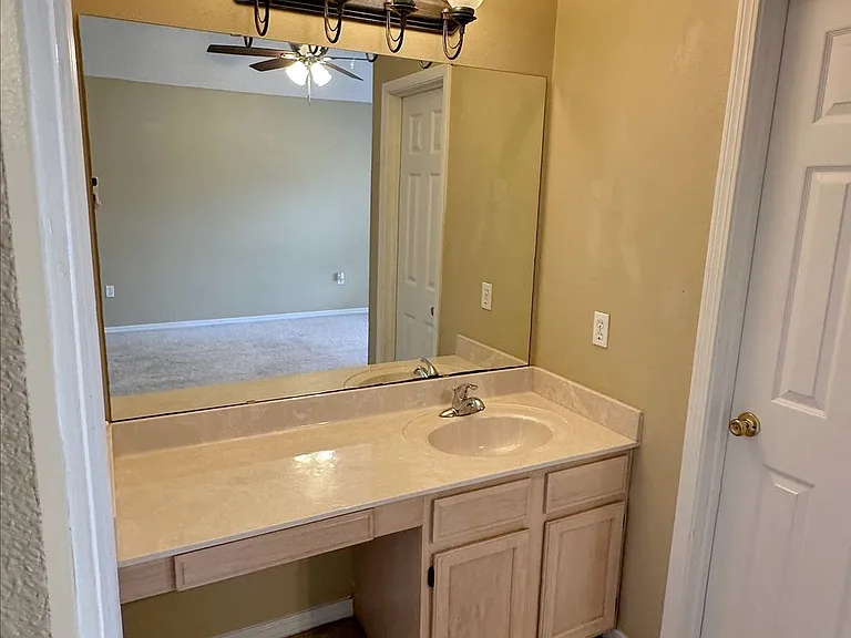 7223 Crown Ct — Photo 9