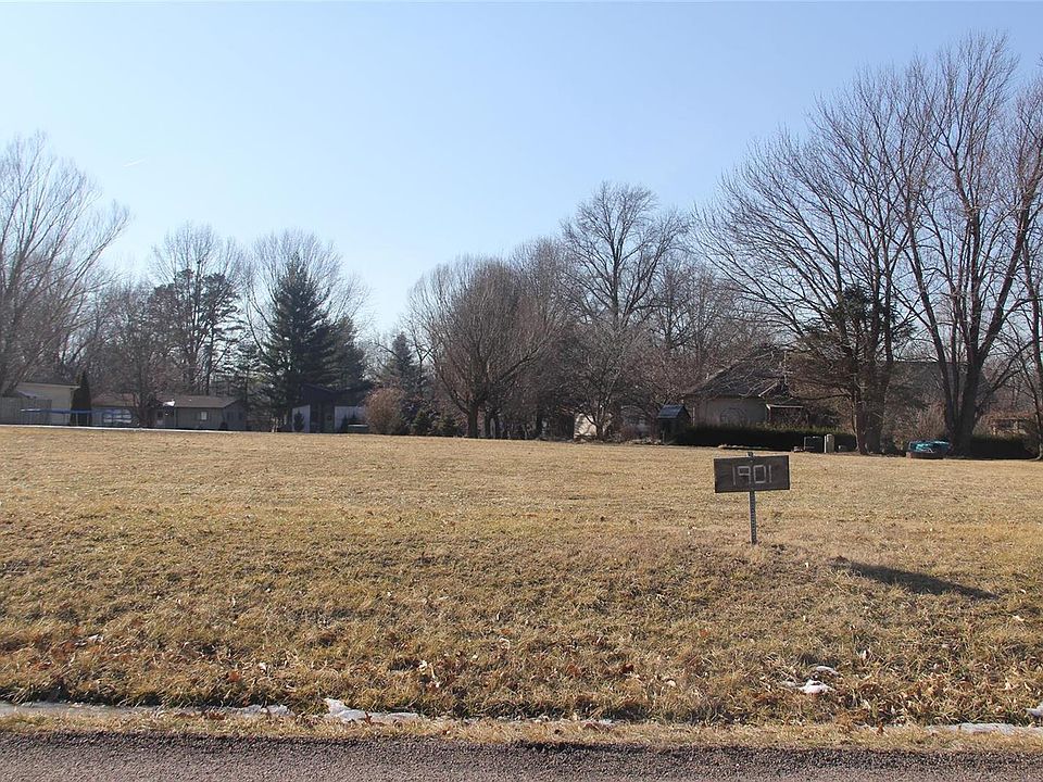 1st image of 1901 Fountainbleu Dr