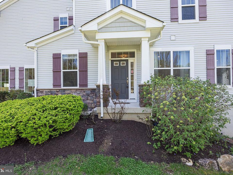 1st image of 3402 Bergamont Way