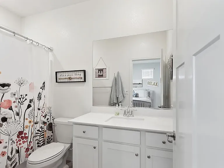 3652 Edington Dr — Photo 49