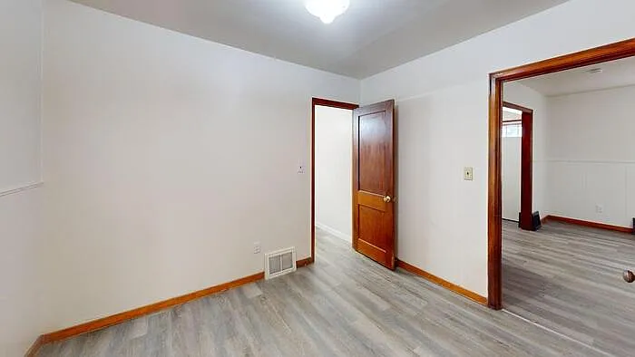 2 bed, 1.0 bath, $975 — Photo 3