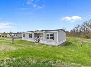 85 Rail Trail Ln, Saint Albans, VT 05478