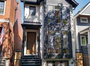 2042 W Berteau Ave, Chicago, IL 60618