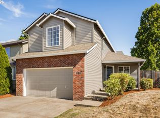 896 SE 74th Ave, Hillsboro, OR 97123