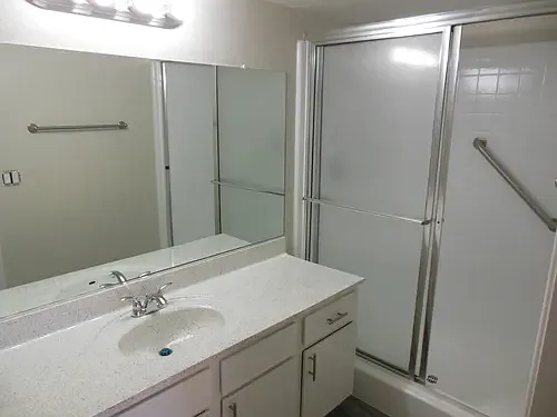 East View Apartments — Photo 16