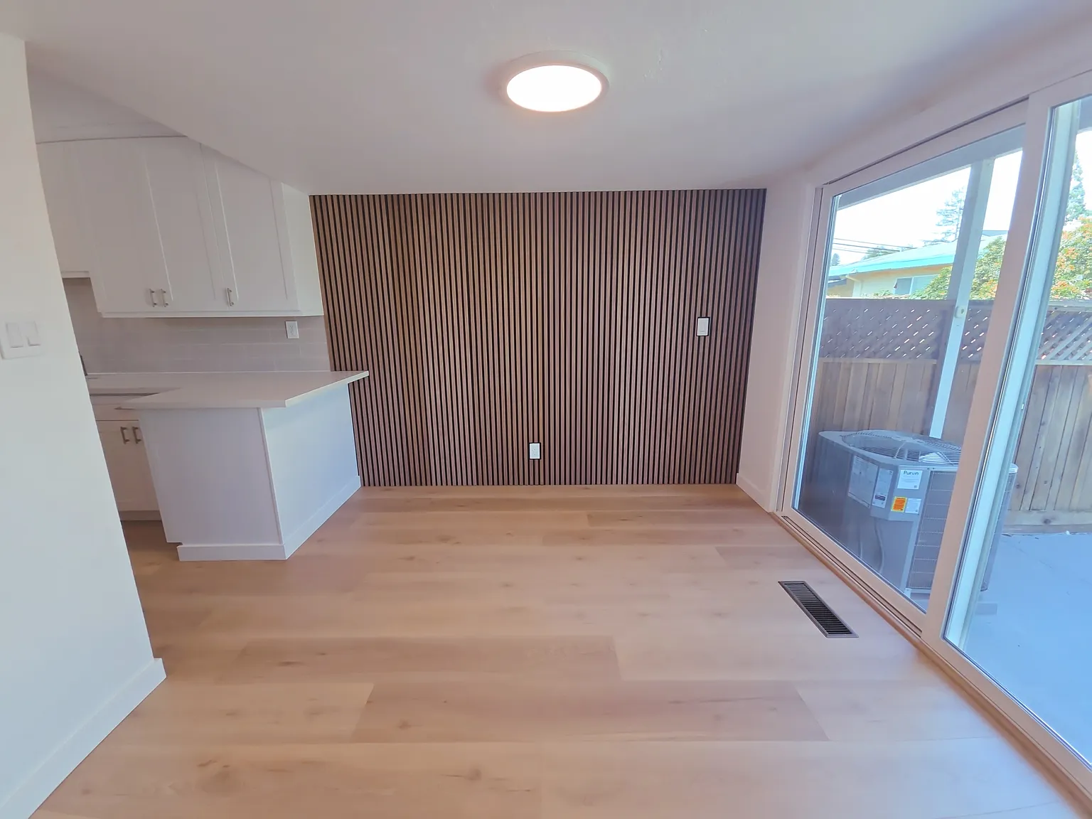 2 bed, 1080 sqft, $4,700 — Photo 3