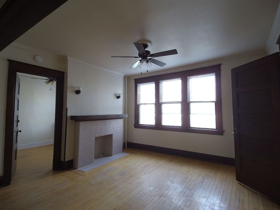 1st image of 3059 N Maryland Ave #17723E62E