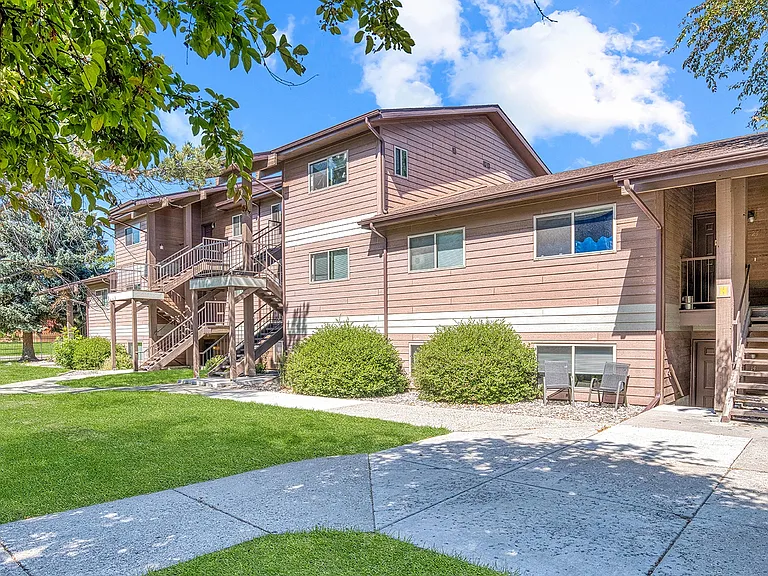 Rimrock West Apartments — Photo 15