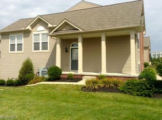 289 Woodhaven Dr, Akron, OH 44321