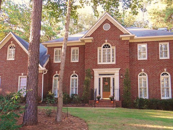 3 Sided Brick with Quoins and Key Stone Masonry; Palladian Windows