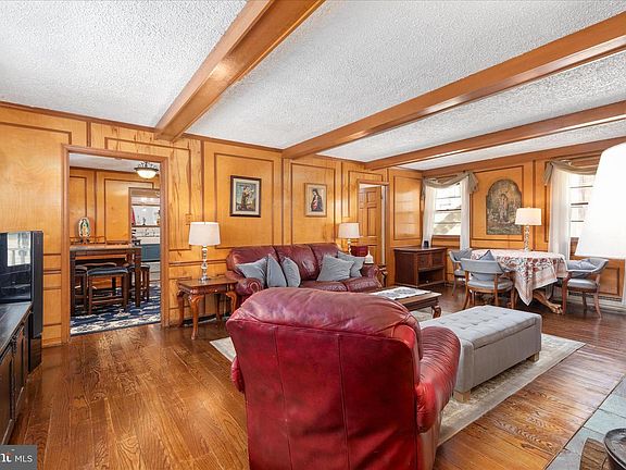 4th image of 515 Old Fire Tower Rd