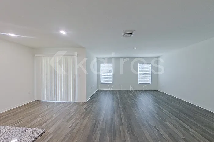 2306 NW 20th Pl — Photo 5
