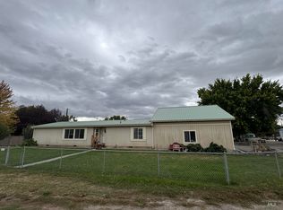 923 Colorado St, Gooding, ID 83330