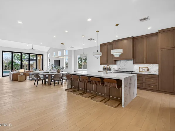 2735 E Flower Court, Gilbert, AZ 85298