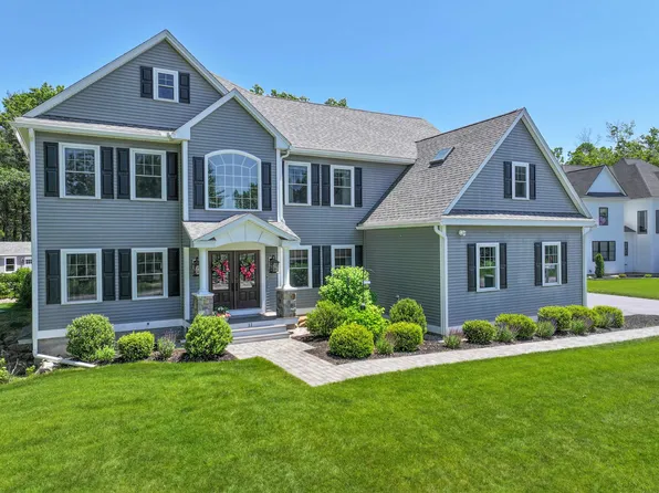 11 Highclere Road, Windham, NH 03087