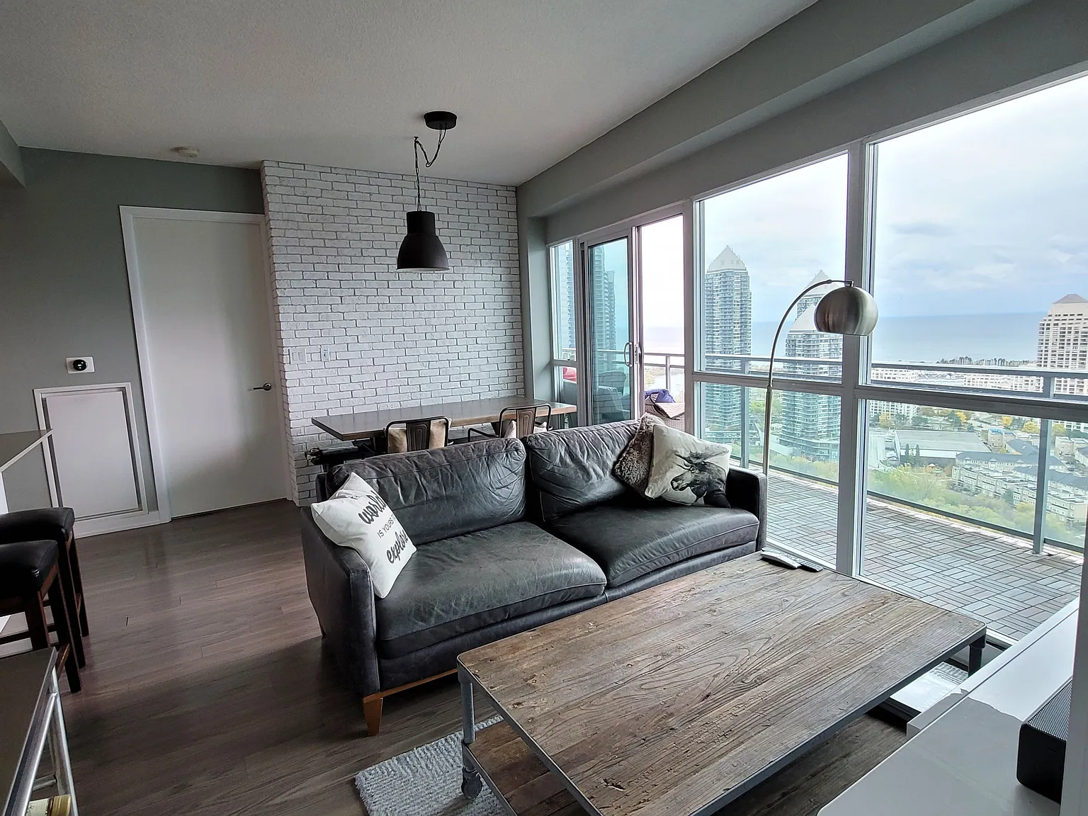 2 bed, $3,100 — Photo 4
