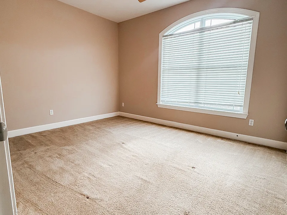 201 Mallard Pond Cir