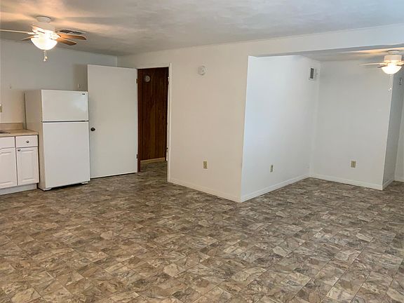 3rd image of 37208 Meridian Ave Unit A