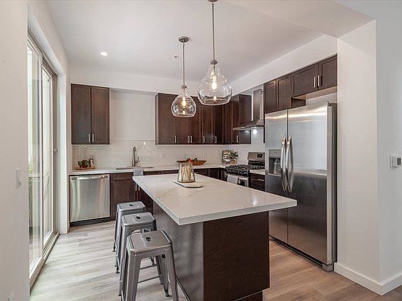 4th image of 9536 Parker Ln #7