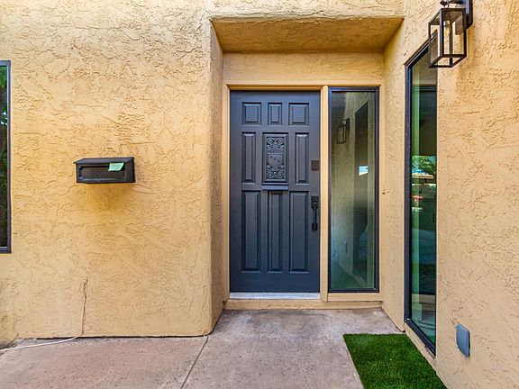 3rd image of 1217 E Avenida Hermosa