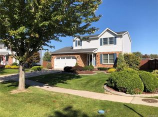 217 Hillpine Rd, Buffalo, NY 14227