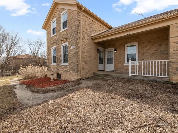 303 East Paradise DRIVE, West Bend, WI 53095