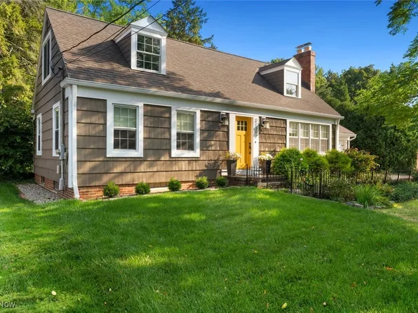 31302 Walker Rd, Bay Village, OH 44140