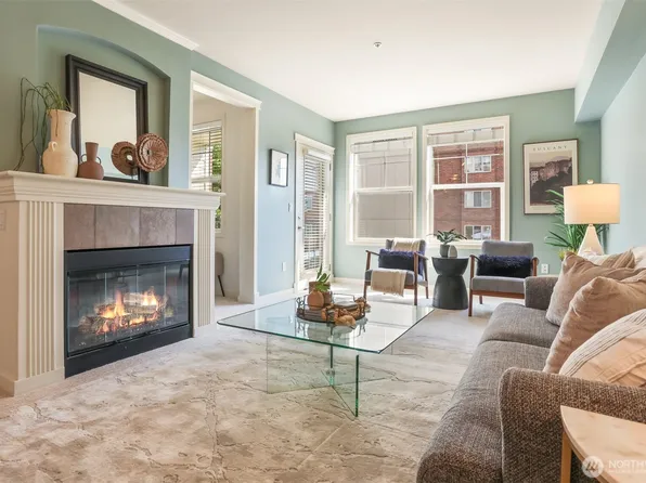 530 4th Avenue W #206, Seattle, WA 98119