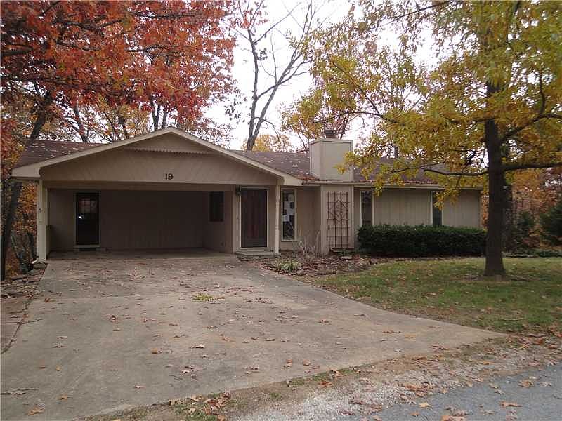 1st image of 19 Enfield Dr