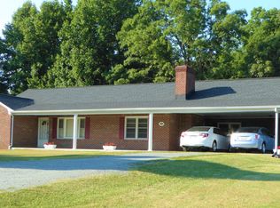 6221 Old Franklin Tpke, Glade Hill, VA 24092