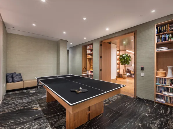 551 West 21st Street image 17 of 21