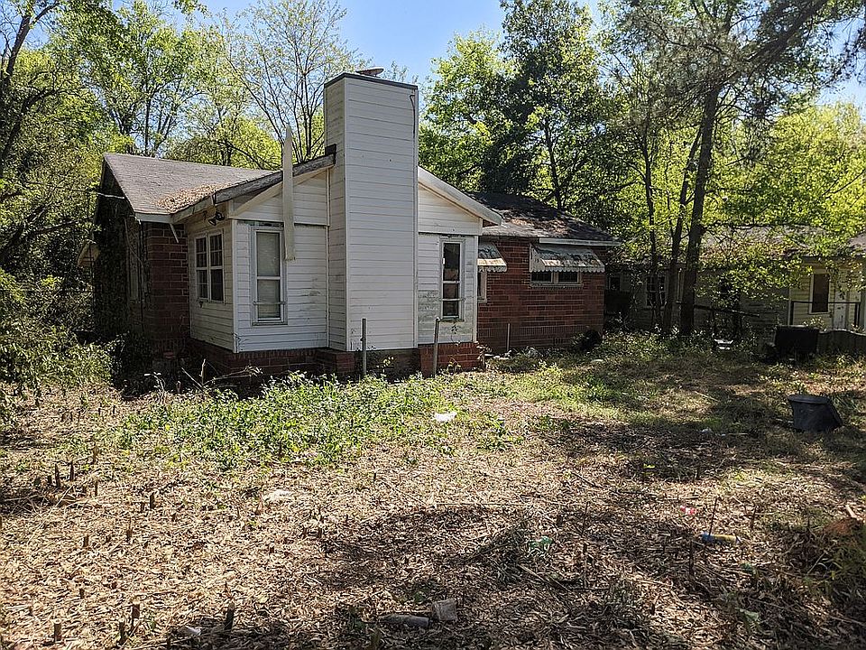 1st image of 3842 Desoto Dr