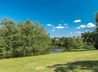 29 Meadowcroft Ln, Greenwich, CT 06830