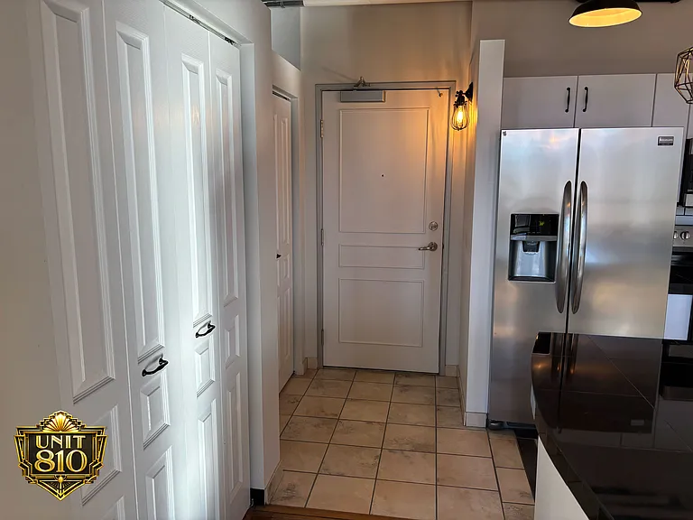 114 W Adams St #810 — Photo 13