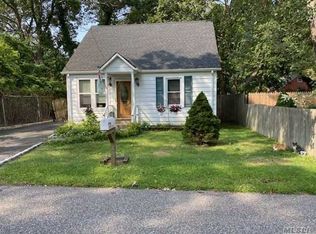 198 Cypress Dr, Mastic Beach, NY 11951