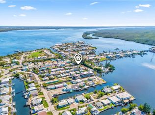 2655 Pine St, Matlacha, FL 33993