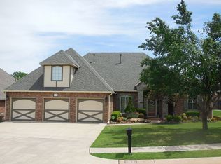 108 Viewmont Dr, Edmond, OK 73003