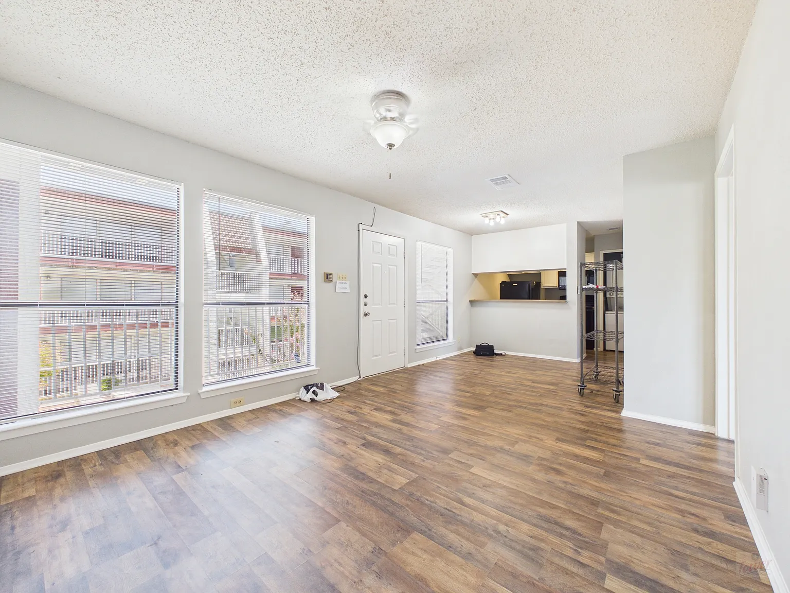 3115 Helms St Apt 210 — Photo 3