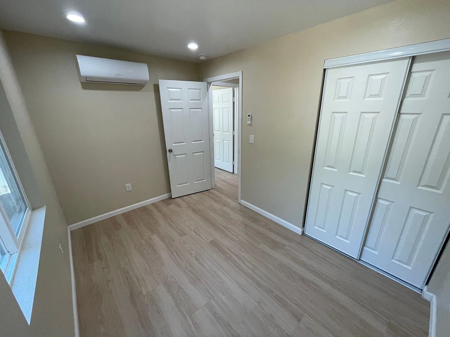 Rhonda Rd (6135) - ADU — Photo 3